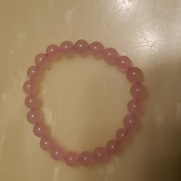 Natural Madagascar Rose Quartz Crystal Gemstone 8mm Beads Bracelet - Picture 2 of 4